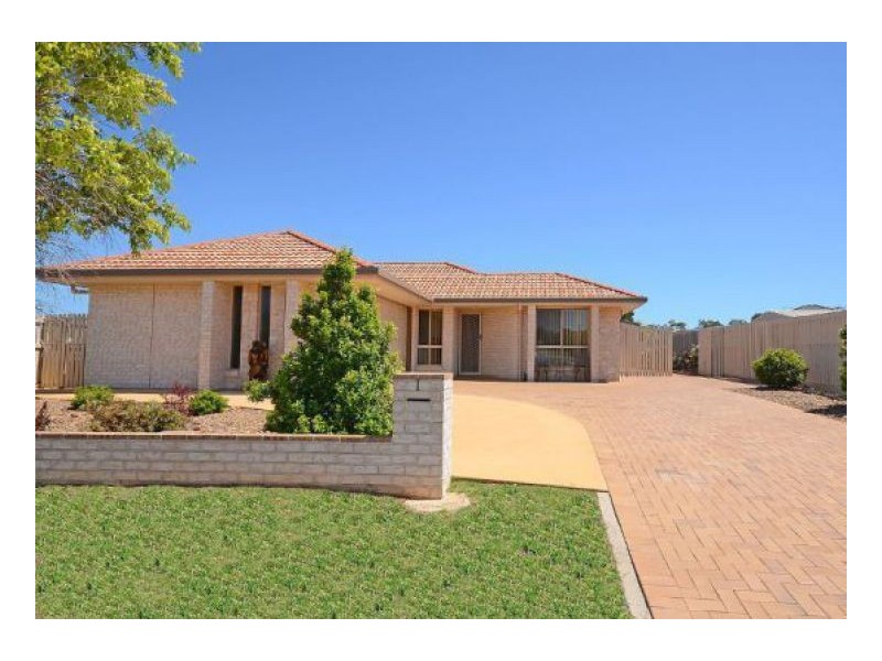 1 Pembridge Cct, Urraween QLD 4655