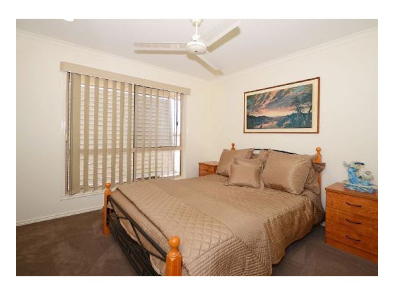 1 Pembridge Cct, Urraween QLD 4655