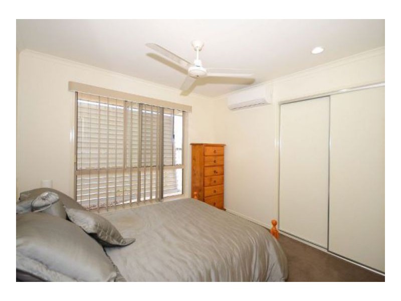 1 Pembridge Cct, Urraween QLD 4655