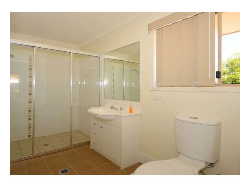 1 Pembridge Cct, Urraween QLD 4655