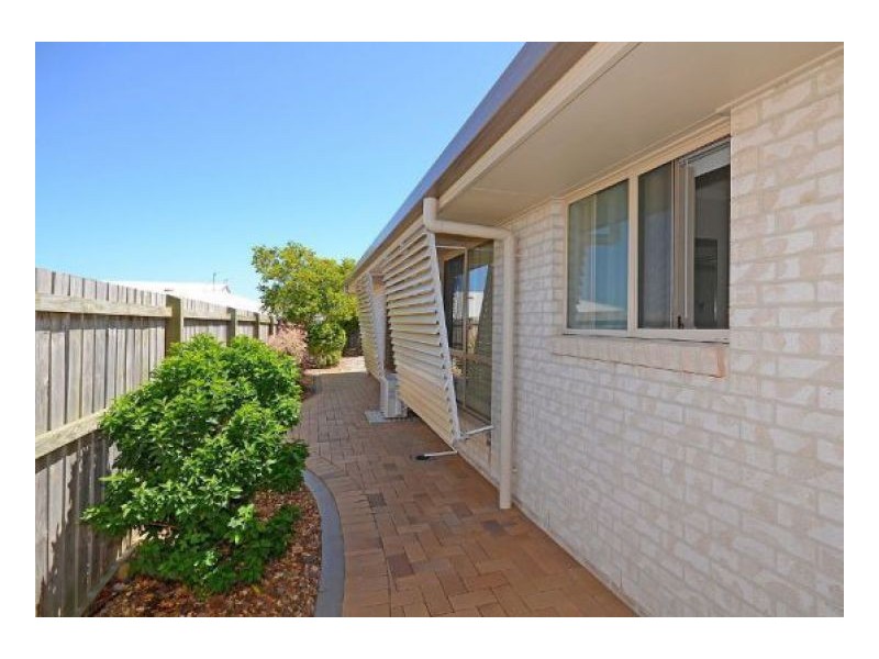 1 Pembridge Cct, Urraween QLD 4655