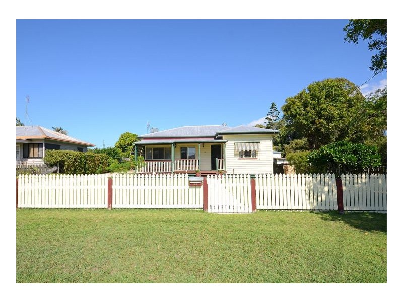 29 Kent Street, Urangan QLD 4655