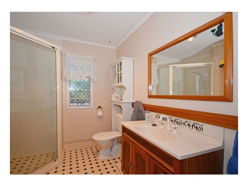 29 Kent Street, Urangan QLD 4655