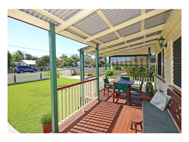 29 Kent Street, Urangan QLD 4655