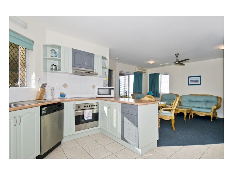 396 The Esplanade, Torquay QLD 4655