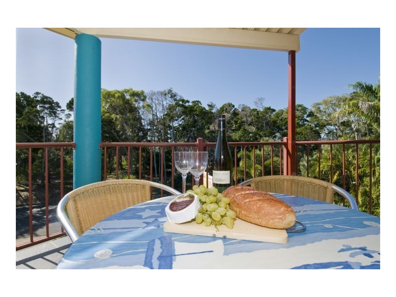 396 The Esplanade, Torquay QLD 4655