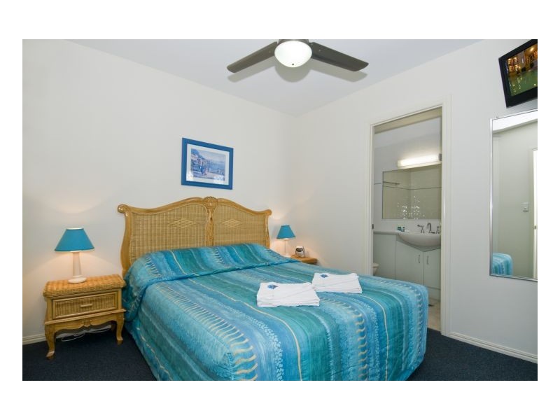 396 The Esplanade, Torquay QLD 4655