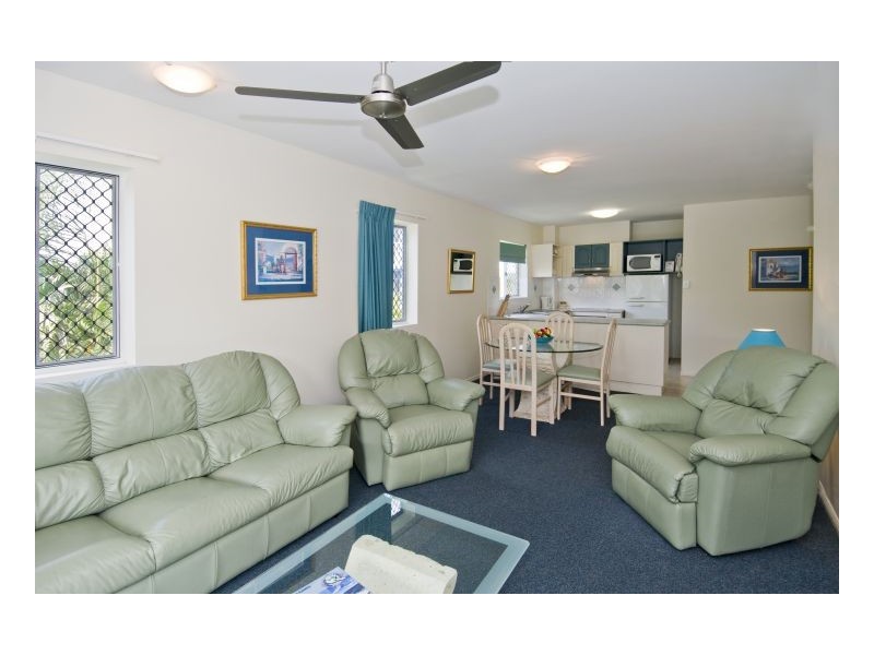 396 The Esplanade, Torquay QLD 4655