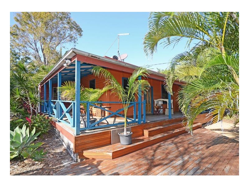 20 Hansen Street, Urangan QLD 4655
