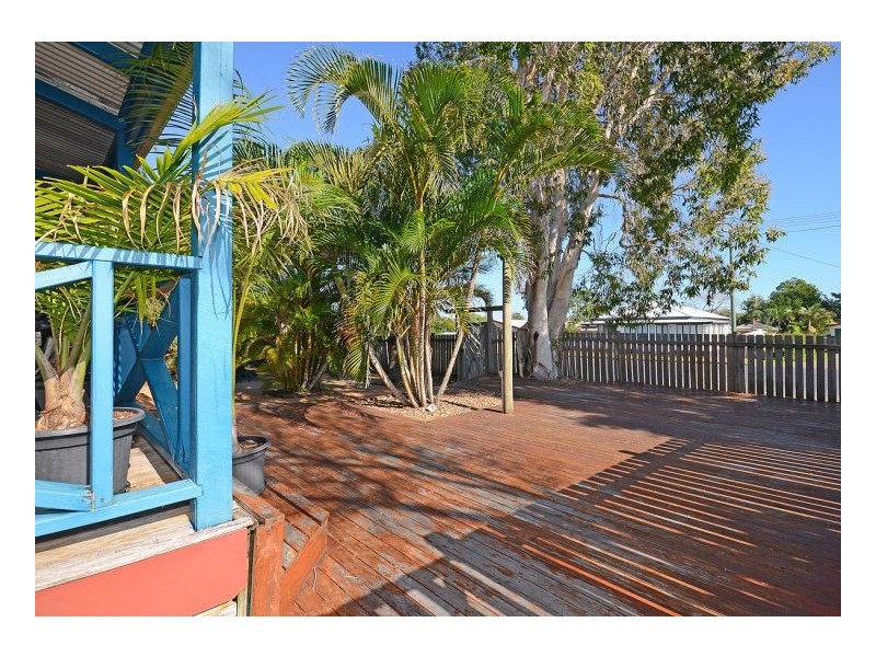 20 Hansen Street, Urangan QLD 4655