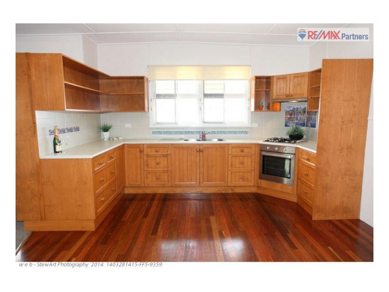 19 Ocean Street, Torquay QLD 4655