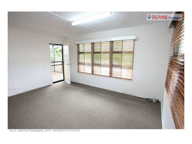 19 Ocean Street, Torquay QLD 4655