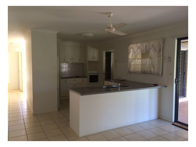 4 Pembridge Circuit, Urraween QLD 4655