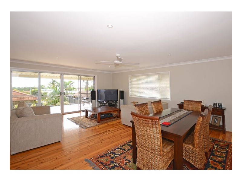 30 Moonbi Street, Scarness QLD 4655