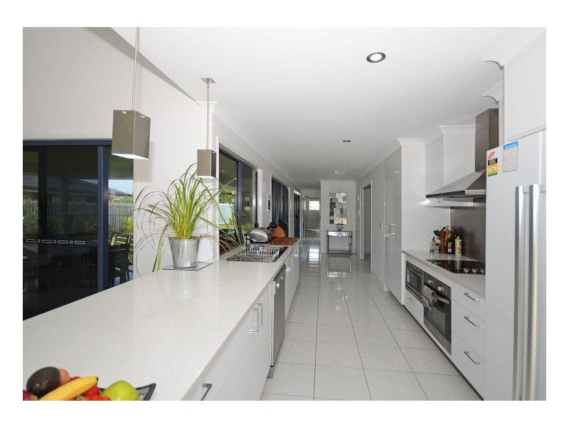 26 Yarrilee Circuit, Dundowran QLD 4655