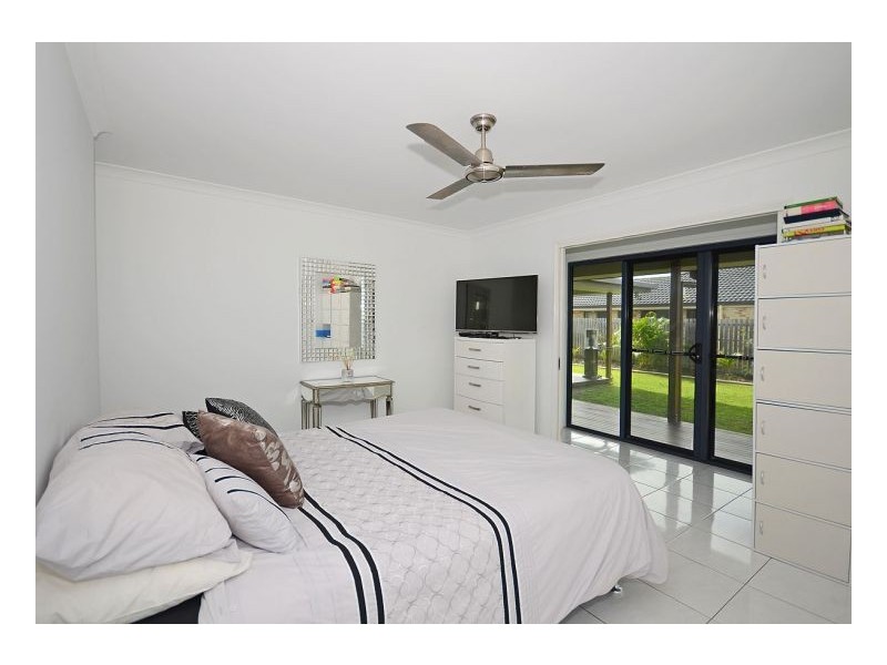 26 Yarrilee Circuit, Dundowran QLD 4655