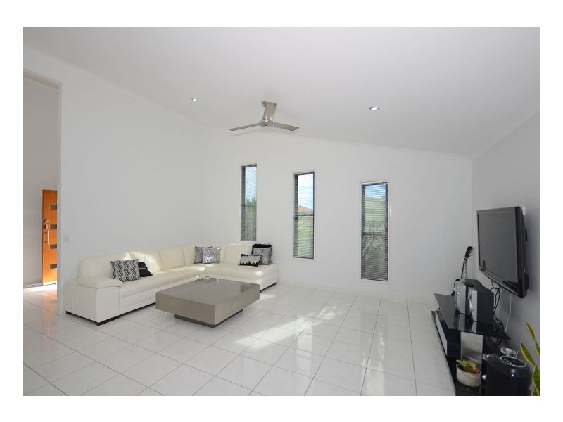 26 Yarrilee Circuit, Dundowran QLD 4655