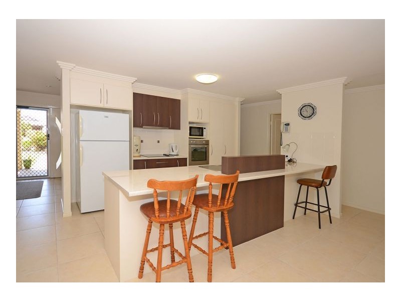 11 Picadilly Cct, Urraween QLD 4655