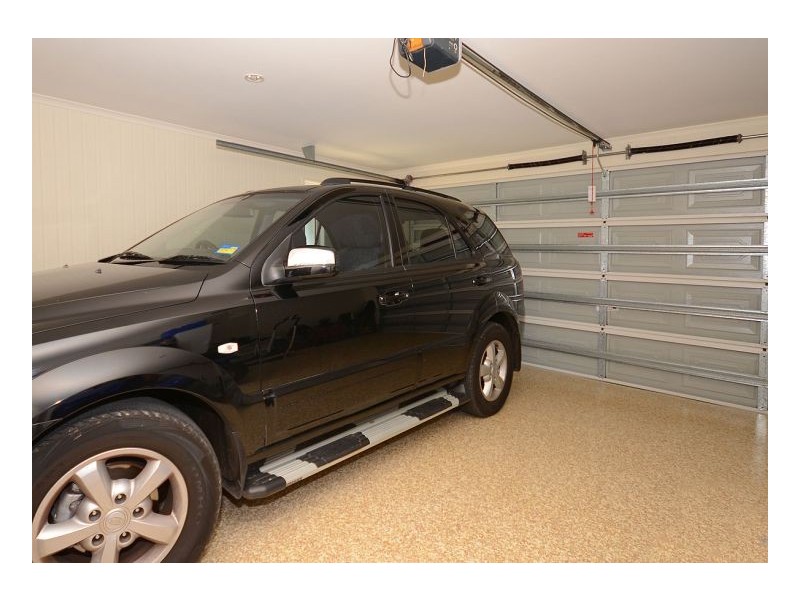 11 Picadilly Cct, Urraween QLD 4655