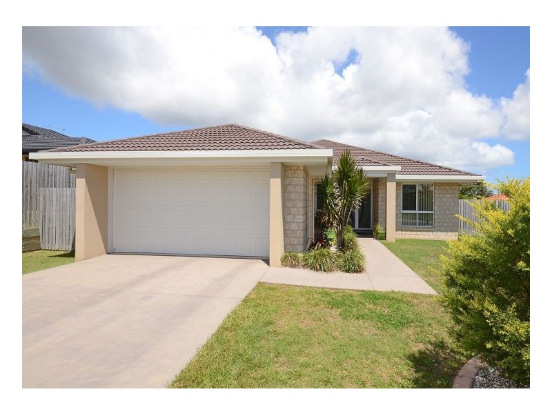11 Picadilly Cct, Urraween QLD 4655