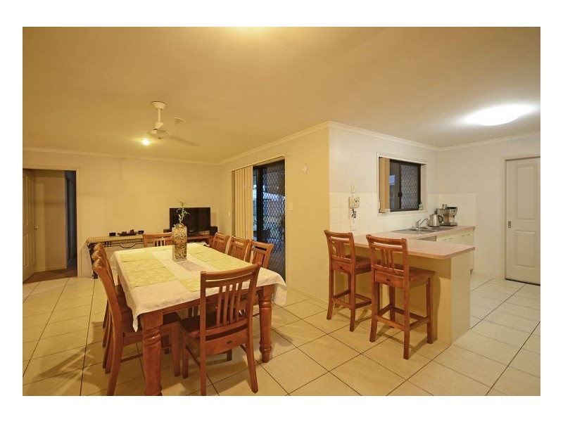 7 Red Gum Court, Urraween QLD 4655