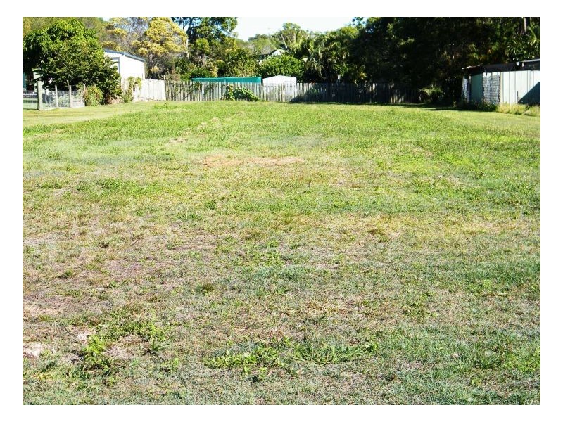 25 Blue Water Road, Booral QLD 4655