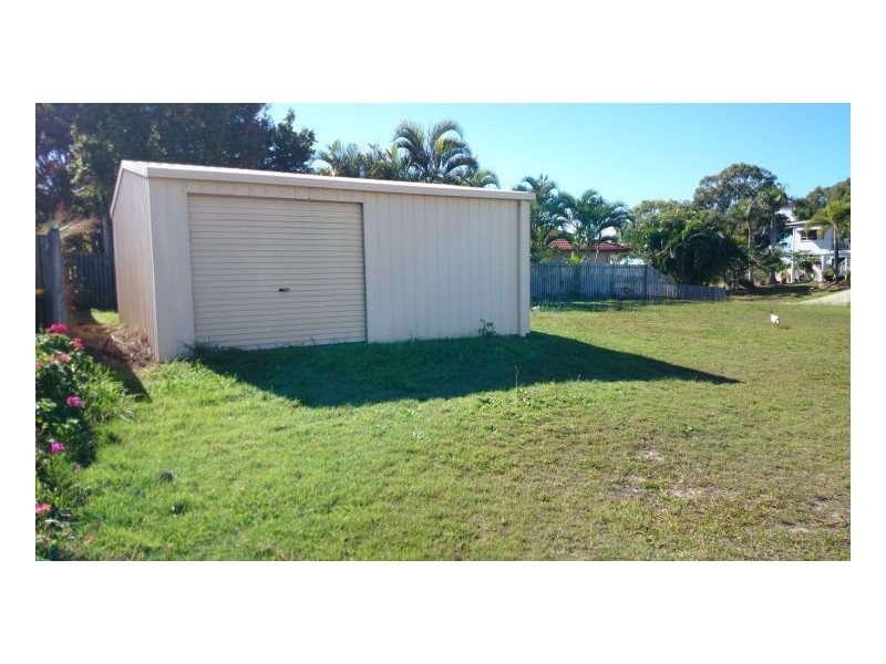 14 Satinay Street, Urangan QLD 4655