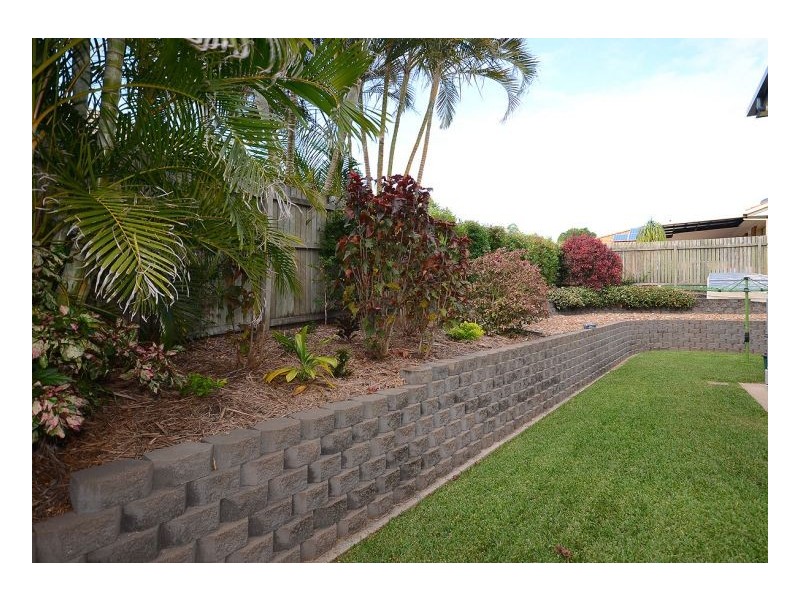 26 Julie Anne St, Urraween QLD 4655