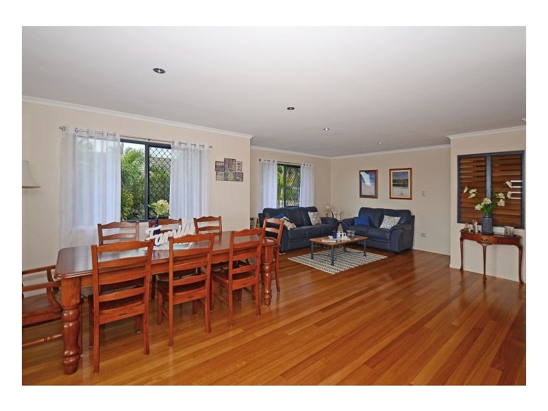 26 Julie Anne St, Urraween QLD 4655