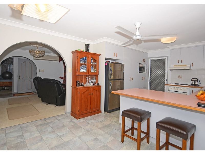 25 Aimee Drive, Urangan QLD 4655