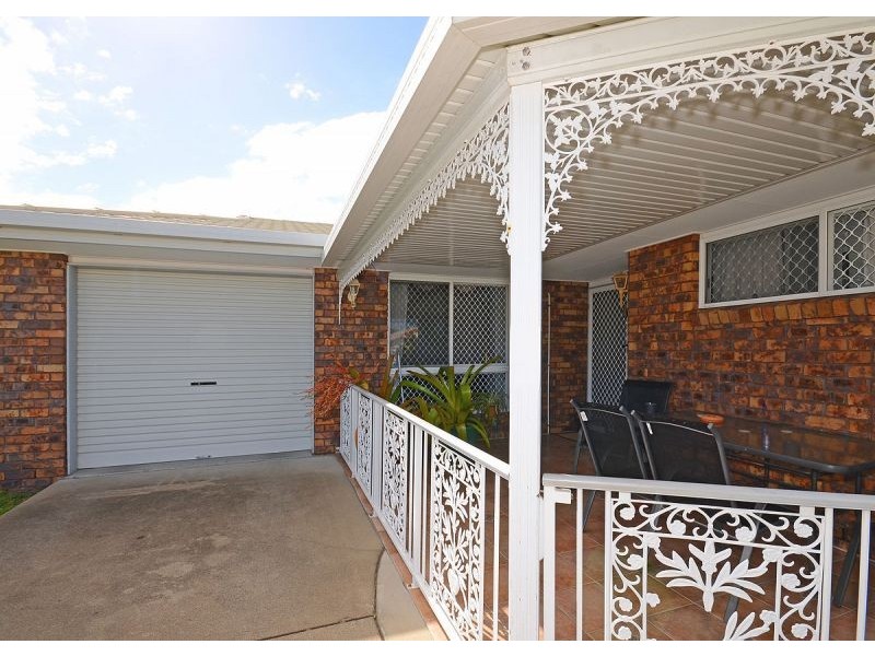 25 Aimee Drive, Urangan QLD 4655