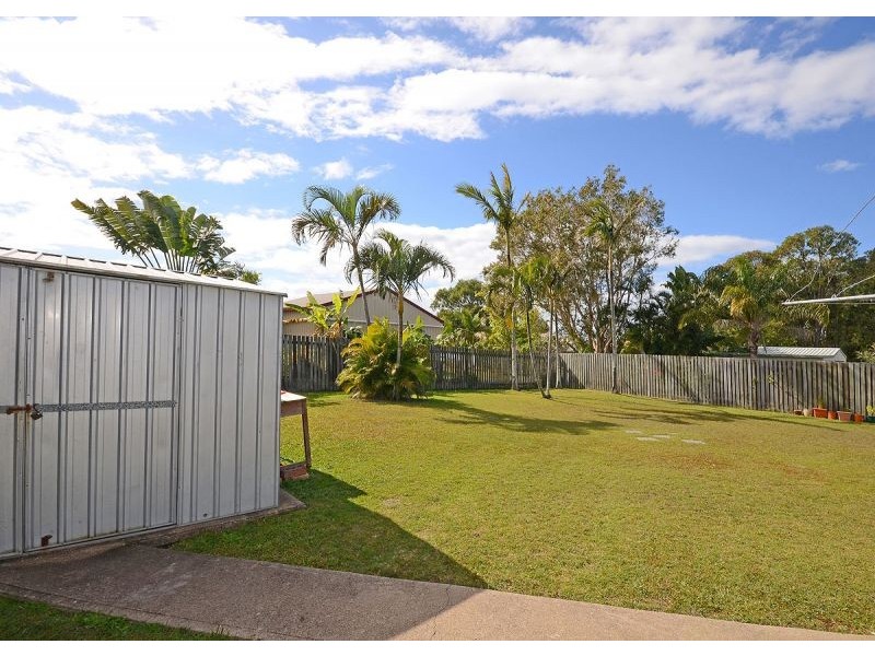 25 Aimee Drive, Urangan QLD 4655
