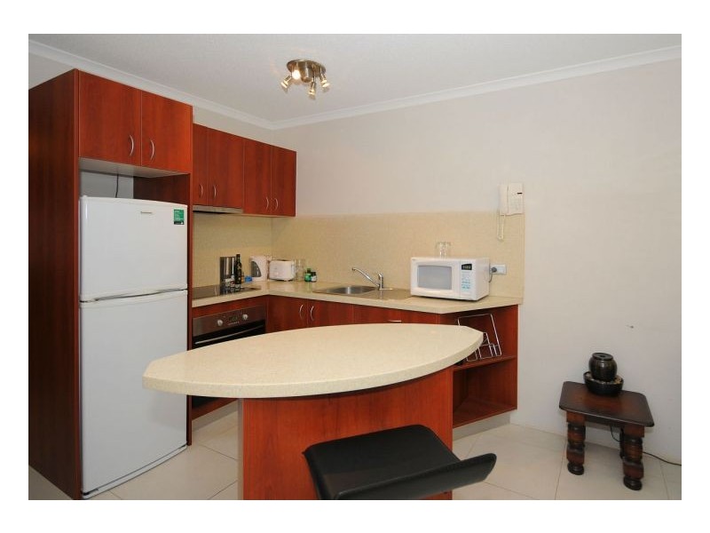 3/386 Esplanade, Torquay QLD 4655