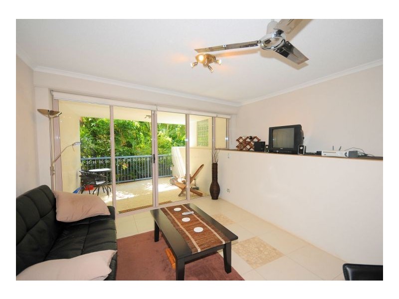 3/386 Esplanade, Torquay QLD 4655