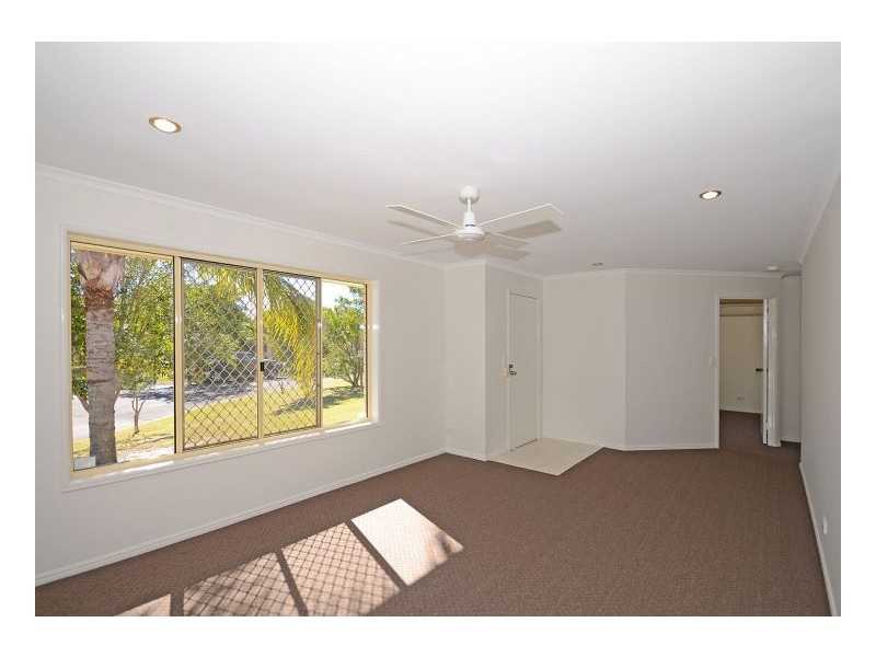6 Trevnielsen Court, Torquay QLD 4655