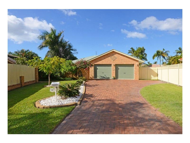 10 Kentia Court, Kawungan QLD 4655