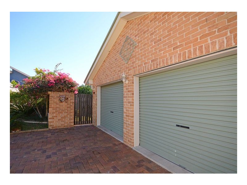 10 Kentia Court, Kawungan QLD 4655