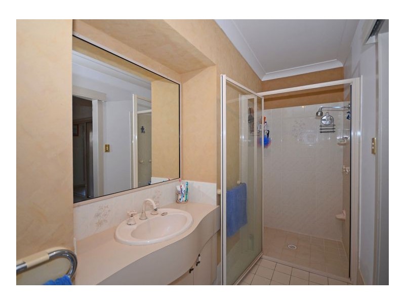 10 Kentia Court, Kawungan QLD 4655