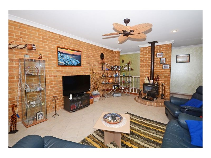 10 Kentia Court, Kawungan QLD 4655