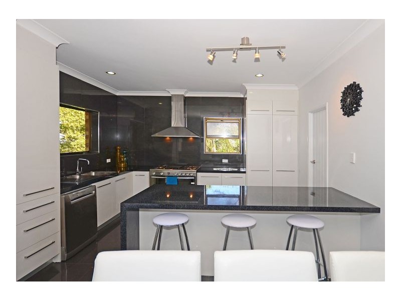 10 Trobriand Ct, Kawungan QLD 4655