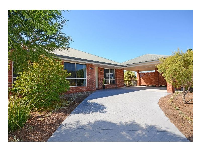 28 Jonwest Close, Torquay QLD 4655