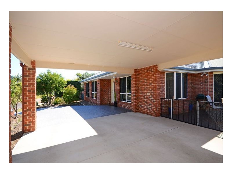 28 Jonwest Close, Torquay QLD 4655