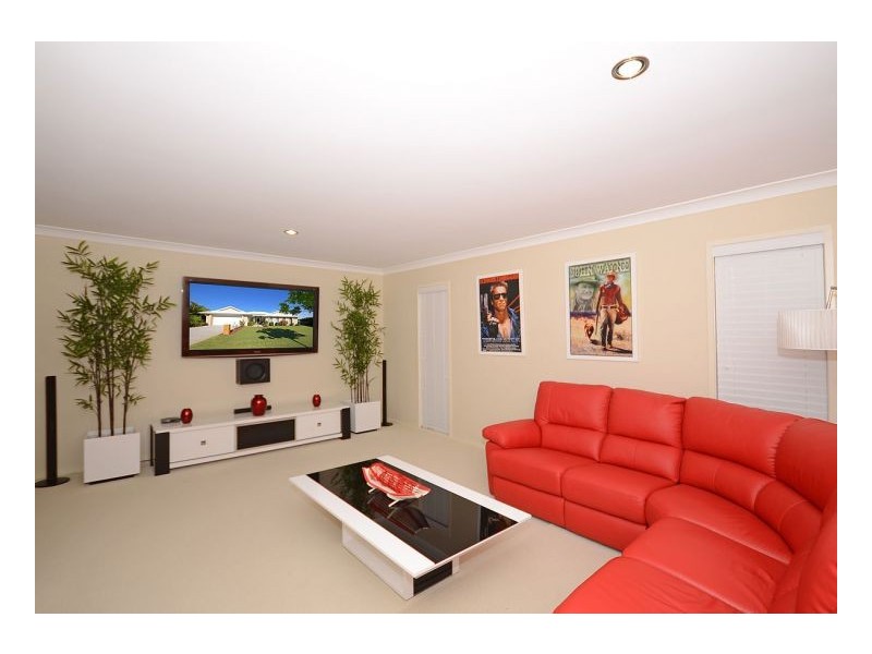 13 Fulmar Ct, Burrum Heads QLD 4659