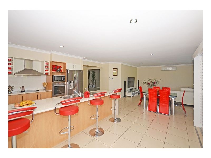 13 Fulmar Ct, Burrum Heads QLD 4659