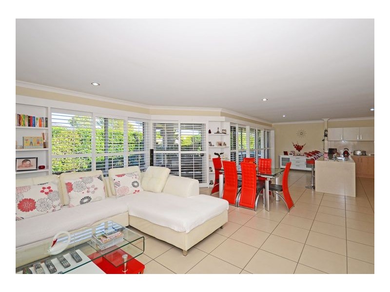 13 Fulmar Ct, Burrum Heads QLD 4659