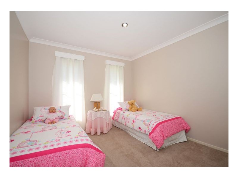 13 Fulmar Ct, Burrum Heads QLD 4659