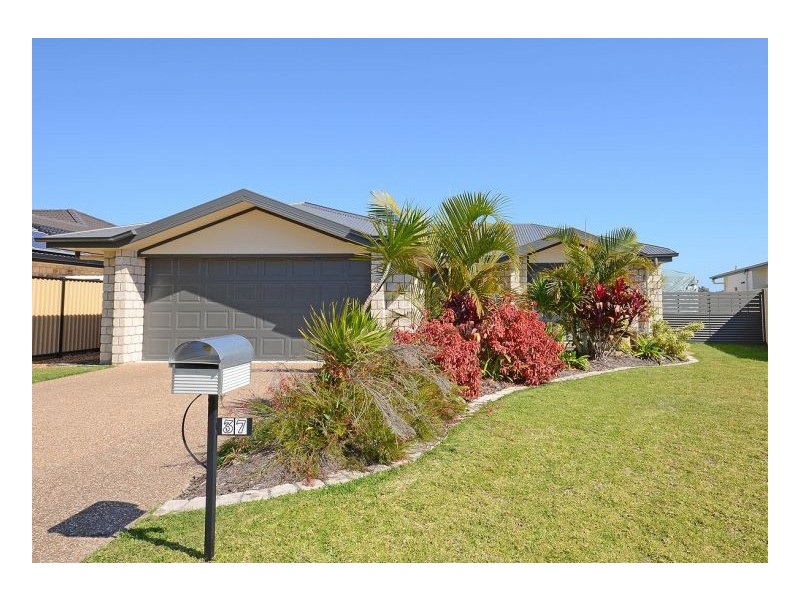 37 Yarrilee Cct, Dundowran QLD 4655