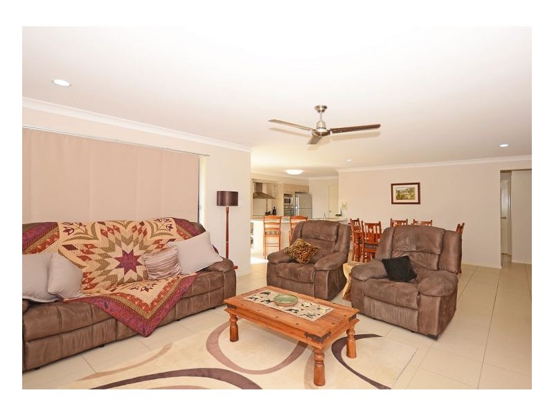 37 Yarrilee Cct, Dundowran QLD 4655