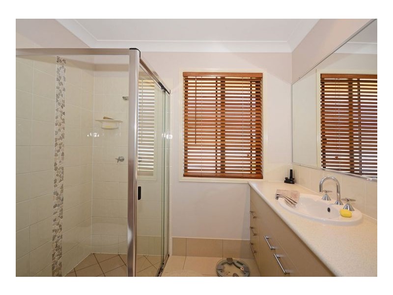 37 Yarrilee Cct, Dundowran QLD 4655