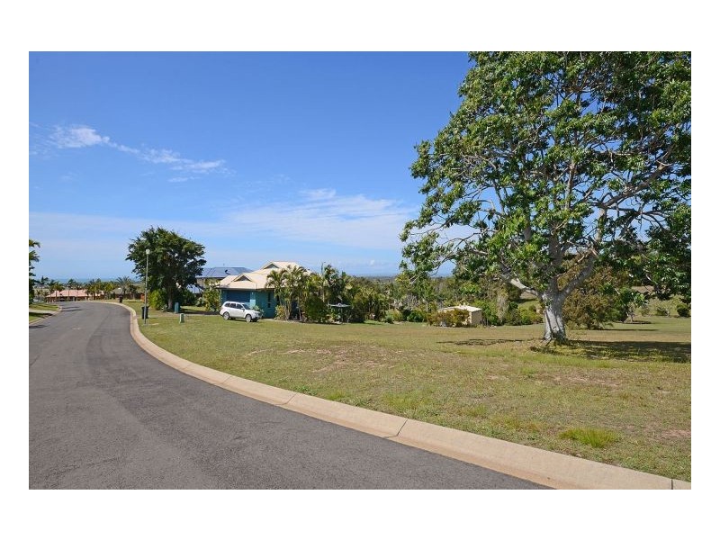 12 Sovereign Ct, Urraween QLD 4655